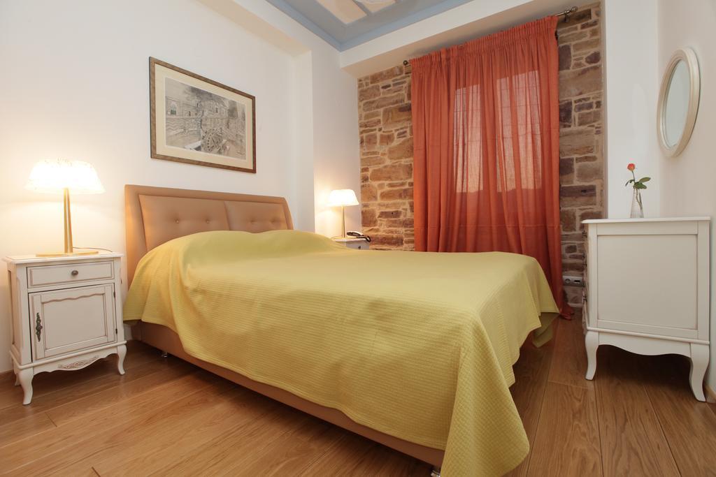 Avgerinos Hotel Kampochora  Bilik gambar