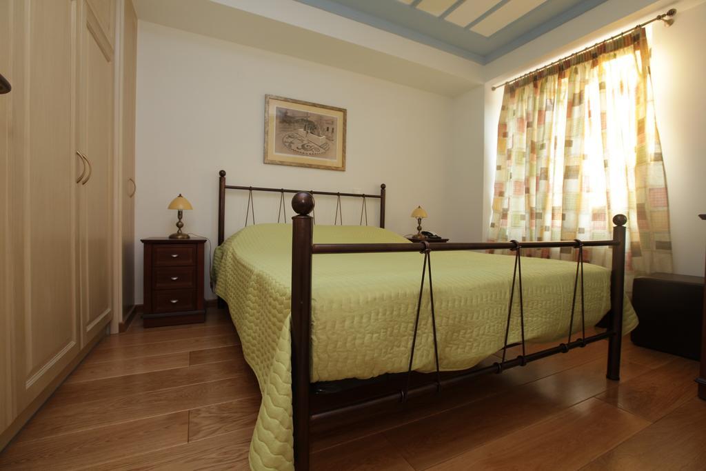 Avgerinos Hotel Kampochora  Bilik gambar